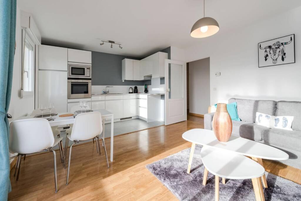 Crystal Apartment Disneyland Bmyguest Монтеврен Екстер'єр фото